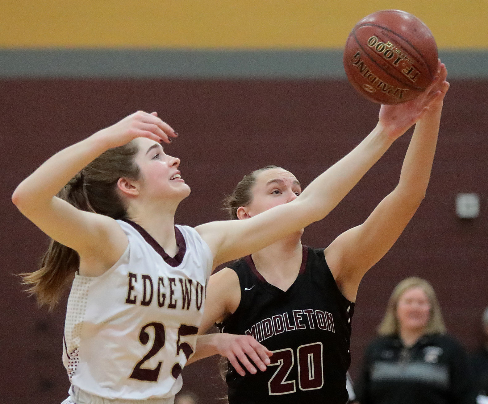 Middleton 59, Edgewood 53